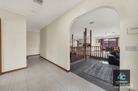 Property photo of 24 Dona Drive Hoppers Crossing VIC 3029
