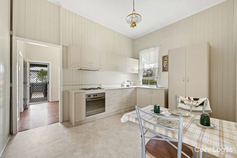 Property photo of 3 Llewellyn Street Centenary Heights QLD 4350
