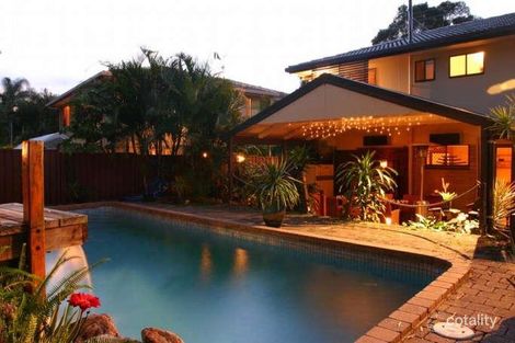 32 Enid Ave, Southport, QLD 4215