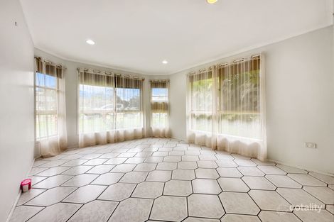 Property photo of 1 Mapley Court Sarina QLD 4737