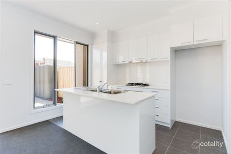 Property photo of 1 Nanea Path Cranbourne VIC 3977