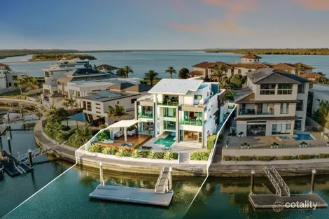 Property photo of 19 Knightsbridge Parade East Paradise Point QLD 4216