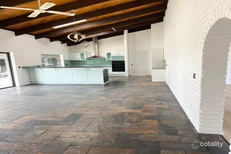 Property photo of 75 Oaklands Road Bulla VIC 3428