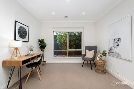 Property photo of 18 Gala Supreme Close Mordialloc VIC 3195