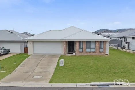 33 Reginald Dr, Kootingal, NSW 2352