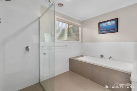 Property photo of 36 Heritage Drive Broadford VIC 3658