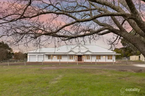 Property photo of 251 Sheedy Road Gisborne VIC 3437