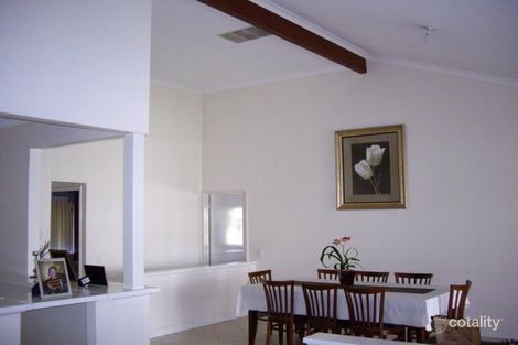 Property photo of 24 Robertson Road Kardinya WA 6163