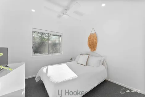 Property photo of 36 Fred Avery Drive Buttaba NSW 2283