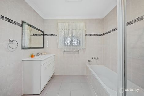 Property photo of 13 Mandoon Road Girraween NSW 2145