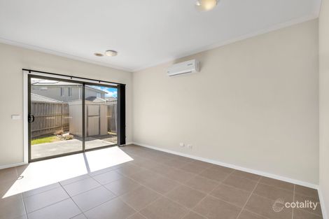 Property photo of 16 Caversham Drive Pakenham VIC 3810