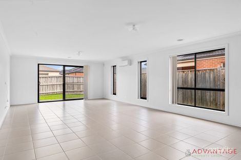 Property photo of 11 Warunda Parade Point Cook VIC 3030