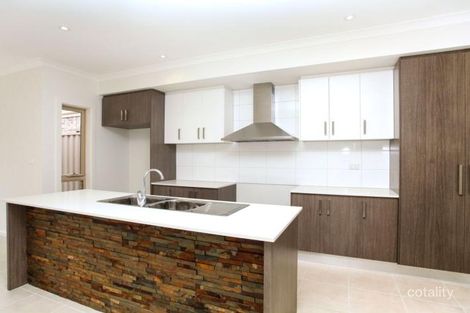 Property photo of 30 Graceburn Grove St Albans VIC 3021