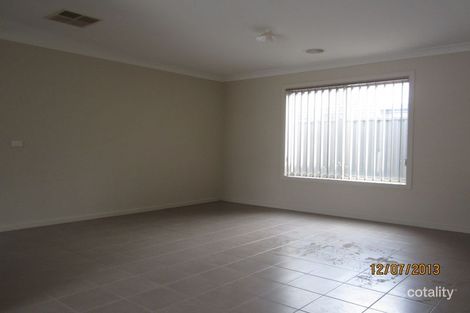 Property photo of 12 Elsmore Street Tarneit VIC 3029