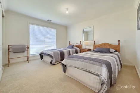 Property photo of 6 Scott Place Young NSW 2594