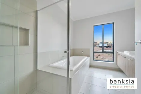 Property photo of 17 Independence Avenue Point Cook VIC 3030