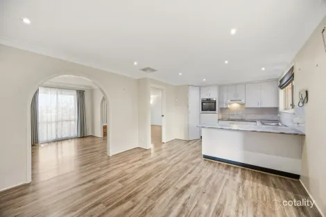 Property photo of 1 Ebony Close Hillvue NSW 2340