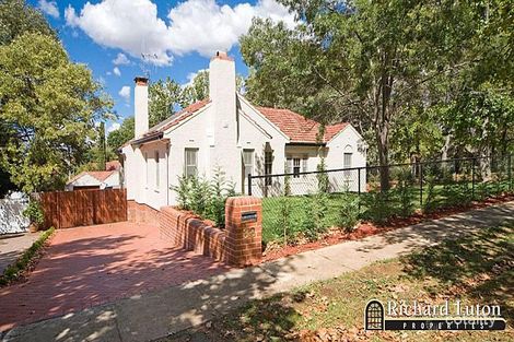 Property photo of 33 Arthur Circle Griffith ACT 2603