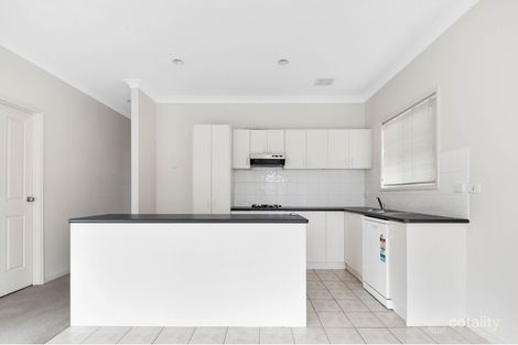 Property photo of 2/12 Grant Close Berwick VIC 3806