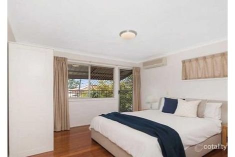 Property photo of 3 Bettina Street Macgregor QLD 4109