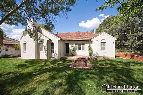 33 Arthur Cir, Griffith, ACT 2603