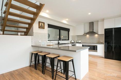 Property photo of 4 Kanooka Drive Maidstone VIC 3012