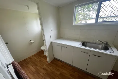 Property photo of 26 Rob Street Newtown QLD 4350