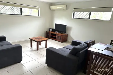 8/3 Mckenzie St, Middlemount, QLD 4746