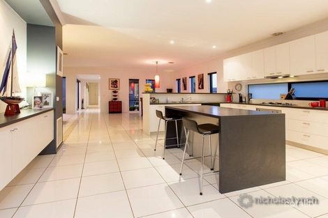 Property photo of 6 Longwood Drive Mornington VIC 3931