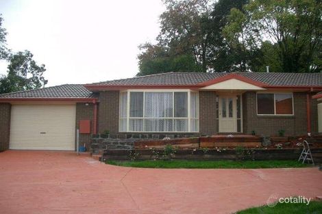 19a Wyuna Walk, Mooroolbark, VIC 3138