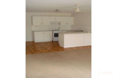 2/14 Sapphire Dr, Nambour, QLD 4560