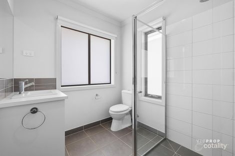 Property photo of 9 Overland Chase Werribee VIC 3030