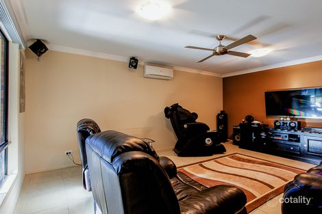 Property photo of 4 Filey Court Berrinba QLD 4117