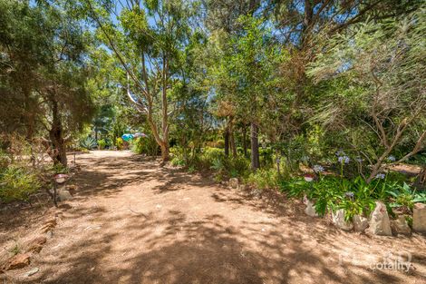Property photo of 5 Bushland Close Woodridge WA 6041