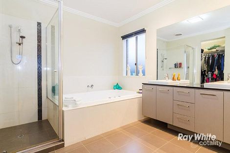 Property photo of 1 Hector Drive Cranbourne VIC 3977