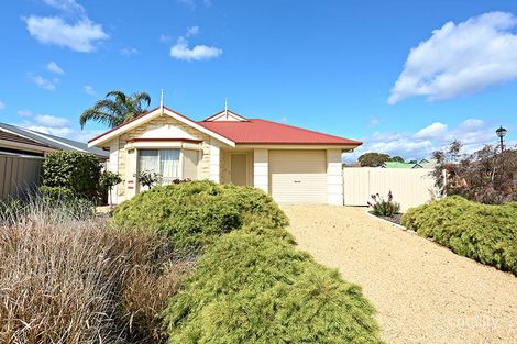 8 Nicholas Ct, Craigmore, SA 5114