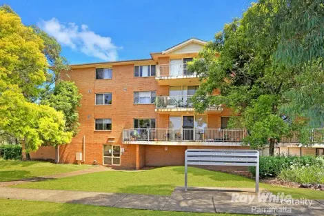 Property photo of 8/2-8 Bailey Street Westmead NSW 2145