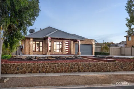 Property photo of 8 Stratford Close Sunbury VIC 3429