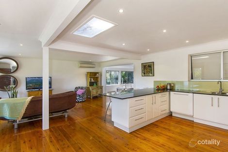 Property photo of 14 Priestley Parade Point Clare NSW 2250