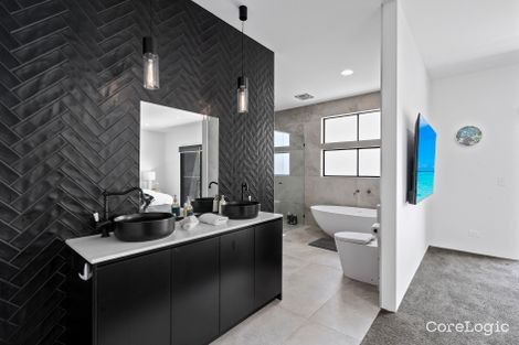 114 Rio Vista Bvd, Broadbeach Waters, QLD 4218