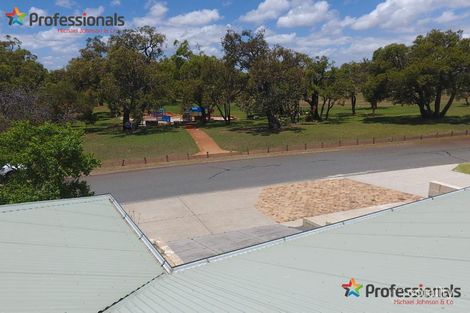 Property photo of 37 Bargate Way Kingsley WA 6026