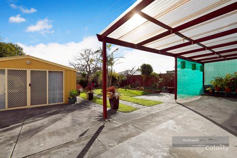 Property photo of 4 Manooka Court Keysborough VIC 3173