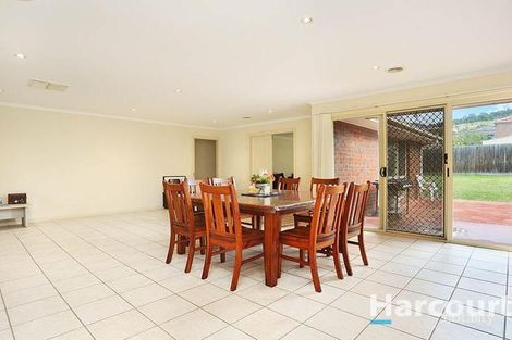 Property photo of 4 Tivoli Place South Morang VIC 3752