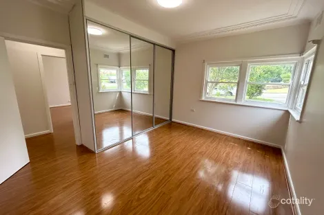 10 DENGATE ST, EPPING, NSW 2121