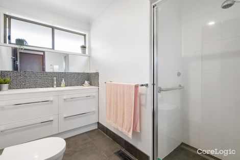 Property photo of 3/125 Henty Street Reservoir VIC 3073