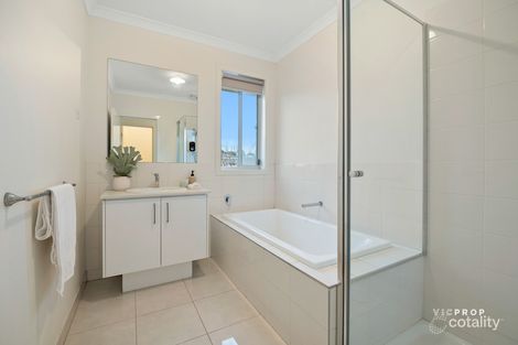 Property photo of 27 Carnegie Road Point Cook VIC 3030