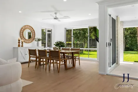 Property photo of 164 Pullenvale Road Pullenvale QLD 4069