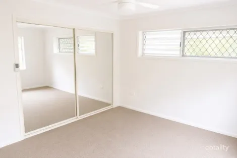 Property photo of 2/125 Old Burleigh Road Broadbeach QLD 4218