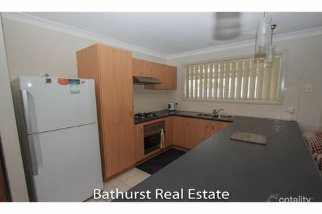 Property photo of 19 Quinn Court Llanarth NSW 2795