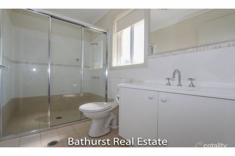 Property photo of 19 Quinn Court Llanarth NSW 2795